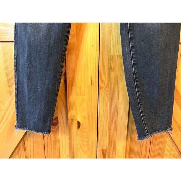 Lucky Brand Faded Black Ankle Jeans Raw Hem Distressed Size 10/30 (8734) - Picture 3 of 9